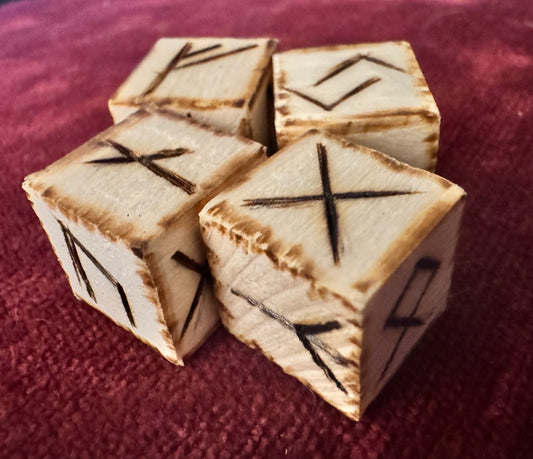 Elder Futhark Oracular Dice - Burned