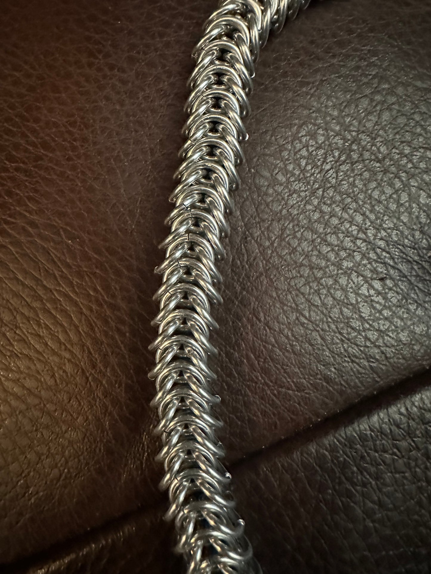 Chainmail box chain